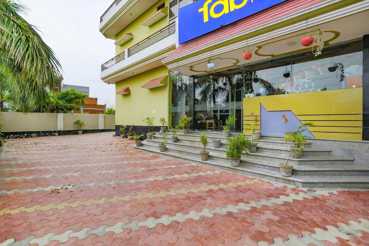 Fabhotel Kriti Green Varanasi Exterior foto